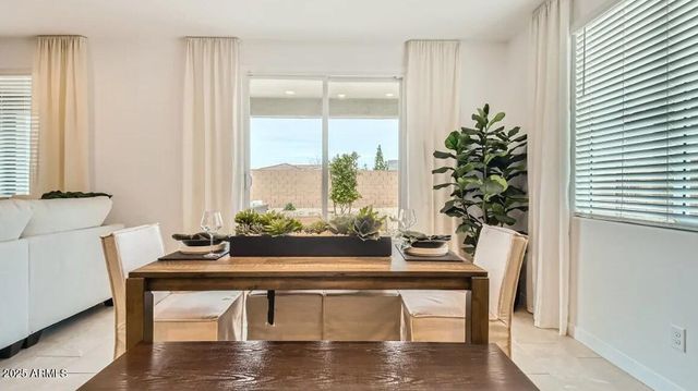 25318 N 175TH Avenue, Surprise, AZ 85387