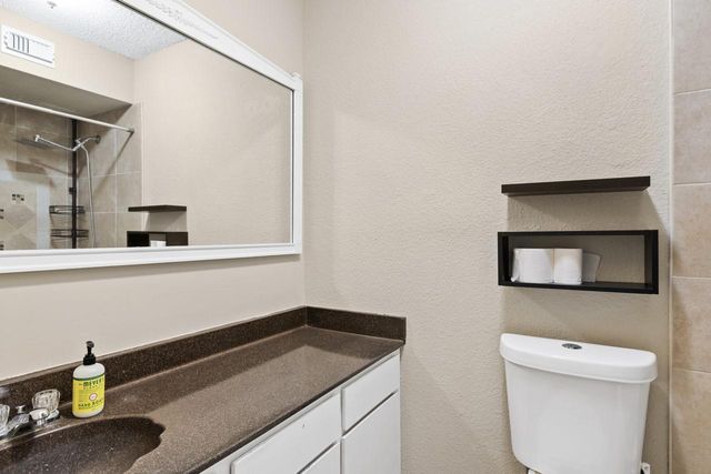 250 El Dorado Boulevard 259, Webster, TX 77598