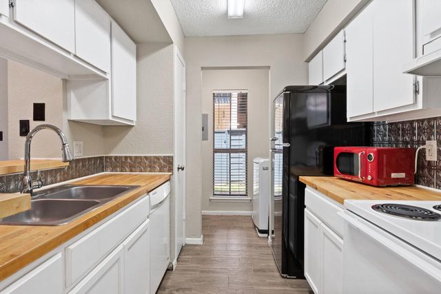 250 El Dorado Boulevard 259, Webster, TX 77598