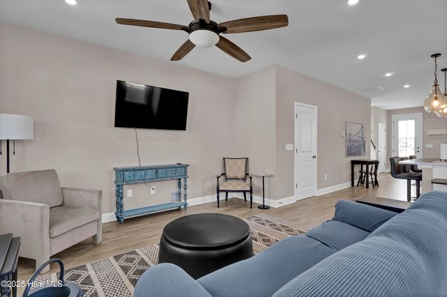 5201 Frying Pan Row, Wilmington, NC 28412