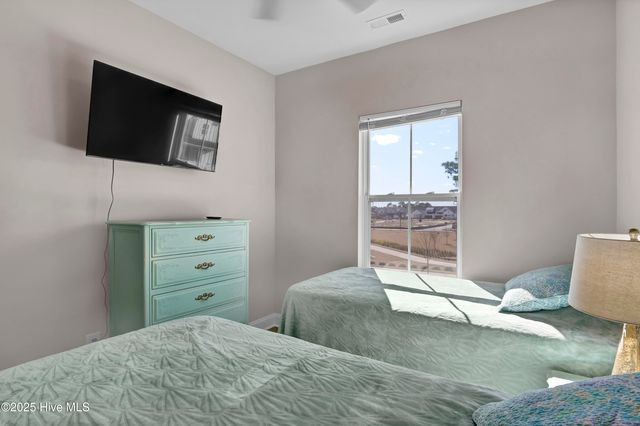 5201 Frying Pan Row, Wilmington, NC 28412
