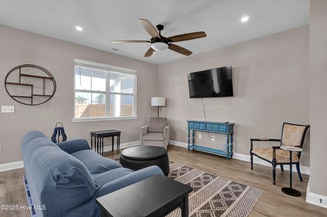 5201 Frying Pan Row, Wilmington, NC 28412