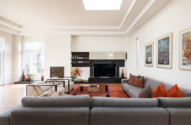 22 Burdean Rd, Newton, MA 02459