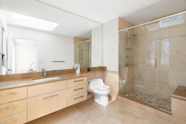 22 Burdean Rd, Newton, MA 02459