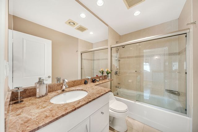 22 Burdean Rd, Newton, MA 02459