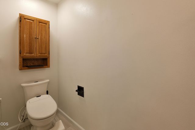 965 Old Ferry Road, Shady Cove, OR 97539