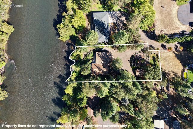 965 Old Ferry Road, Shady Cove, OR 97539