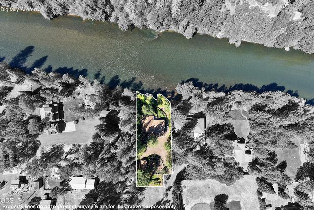 965 Old Ferry Road, Shady Cove, OR 97539