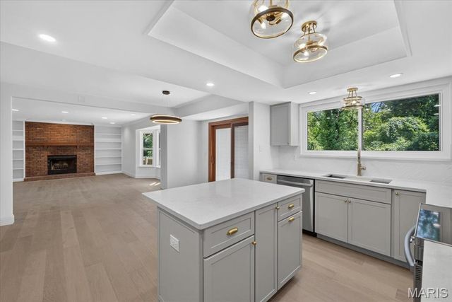 11330 Elzey Street, Creve Coeur, MO 63141