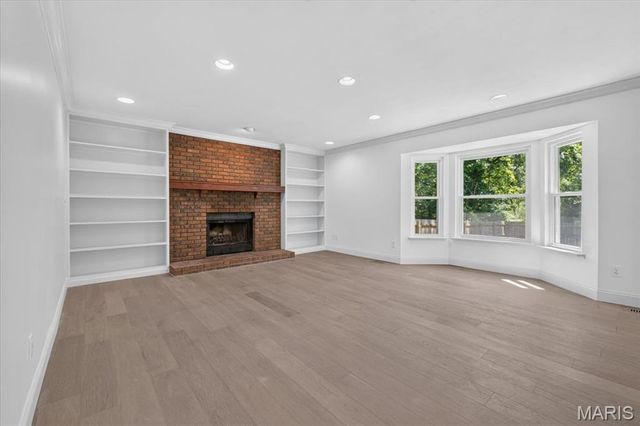 11330 Elzey Street, Creve Coeur, MO 63141