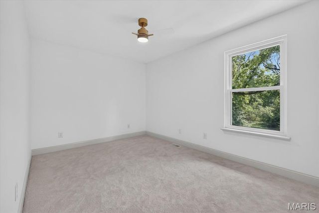 11330 Elzey Street, Creve Coeur, MO 63141