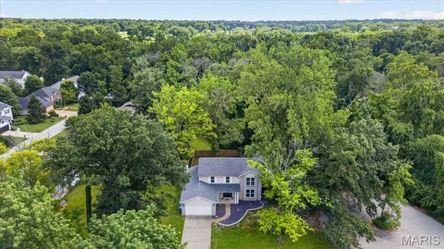 11330 Elzey Street, Creve Coeur, MO 63141