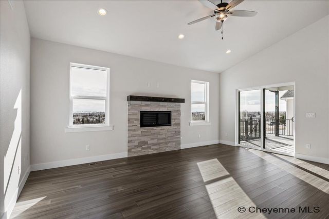 1218 PHIPPS AVE, Cheyenne, WY 82001