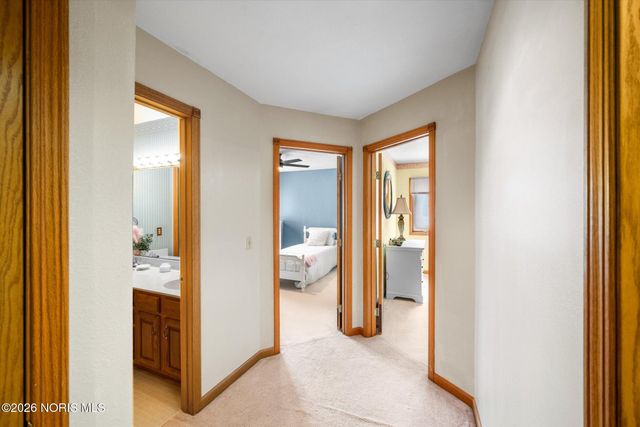 1301 Oaktree Court, Oregon, OH 43616