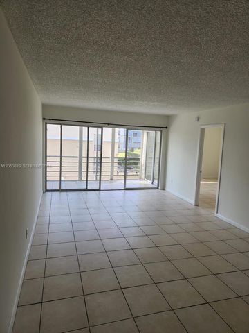 7981 S French Drive 2202, Pembroke Pines, FL 33024
