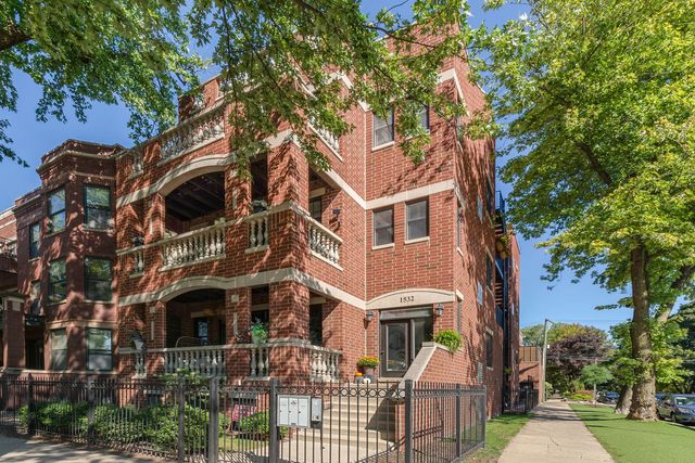1532 W Wrightwood Avenue 2, Chicago, IL 60614