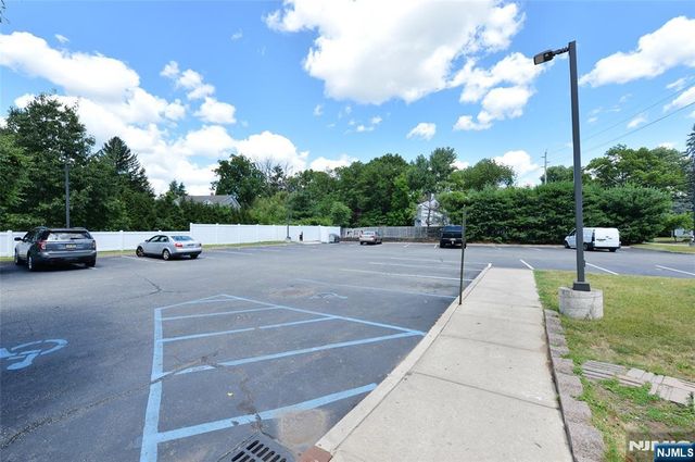 1005-1009 S Maple Avenue, Glen Rock, NJ 07452