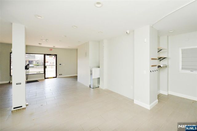 1005-1009 S Maple Avenue, Glen Rock, NJ 07452