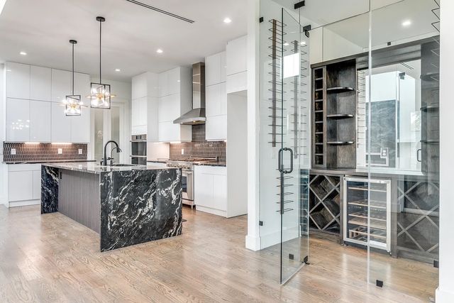 4707 Cowan Avenue, Dallas, TX 75209