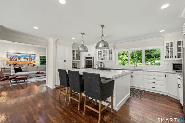 11 Butternut Hollow Road, Greenwich, CT 06830