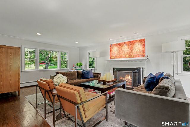 11 Butternut Hollow Road, Greenwich, CT 06830