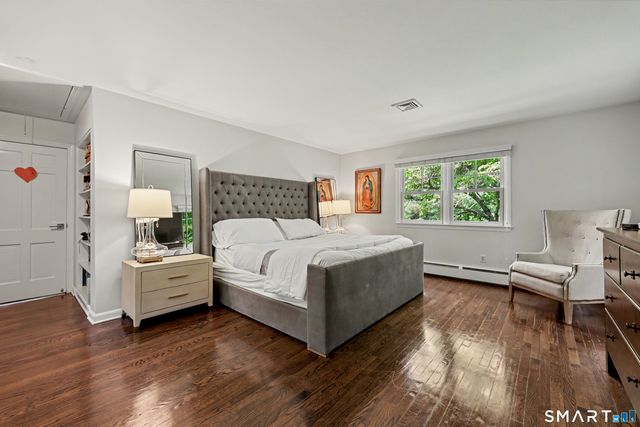 11 Butternut Hollow Road, Greenwich, CT 06830