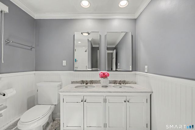 11 Butternut Hollow Road, Greenwich, CT 06830
