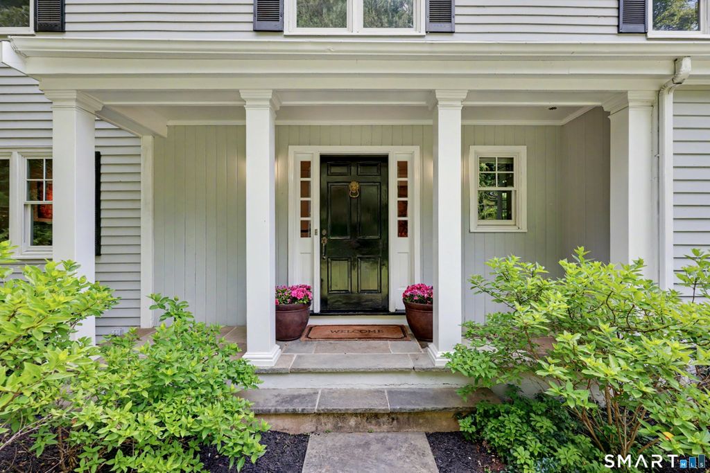 11 Butternut Hollow Road, Greenwich, CT 06830