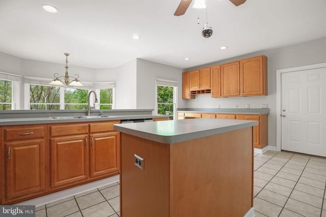839 QUEEN ANNE DR, Fredericksburg, VA 22406