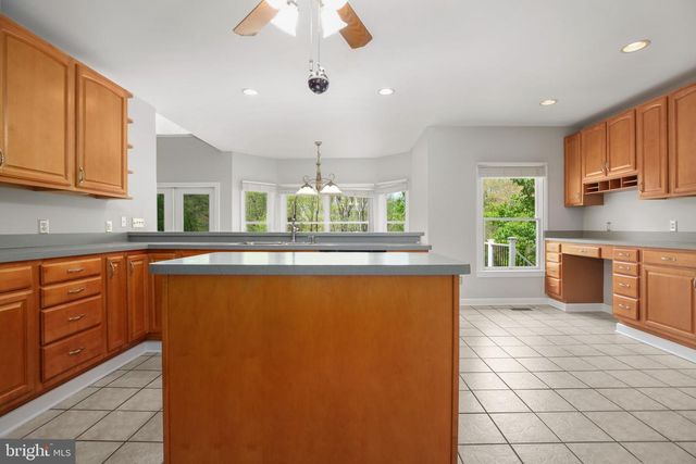 839 QUEEN ANNE DR, Fredericksburg, VA 22406