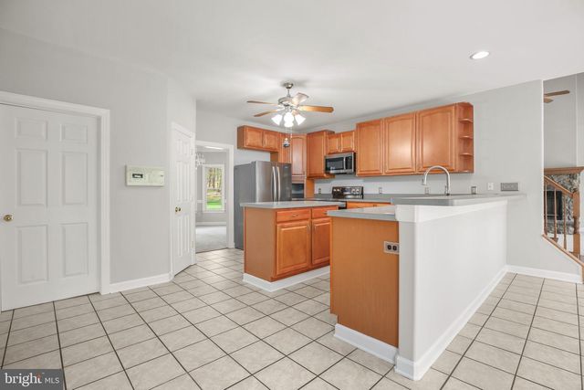 839 QUEEN ANNE DR, Fredericksburg, VA 22406