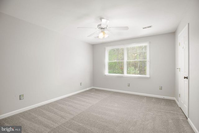 839 QUEEN ANNE DR, Fredericksburg, VA 22406