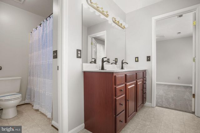 839 QUEEN ANNE DR, Fredericksburg, VA 22406