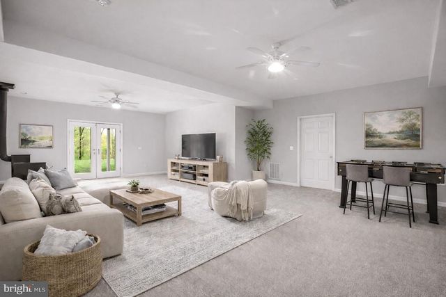 839 QUEEN ANNE DR, Fredericksburg, VA 22406