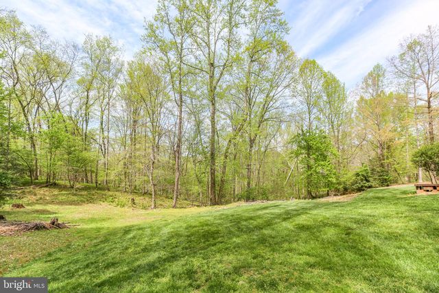 839 QUEEN ANNE DR, Fredericksburg, VA 22406