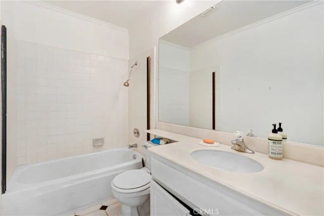 2161 Falcon Crest, Riverside, CA 92506