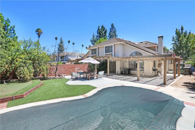 2161 Falcon Crest, Riverside, CA 92506