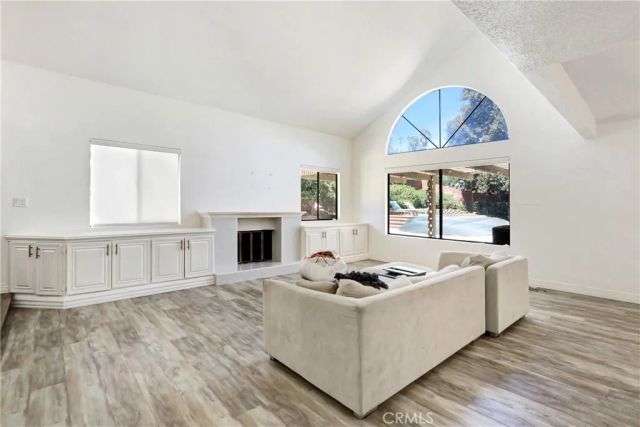 2161 Falcon Crest, Riverside, CA 92506