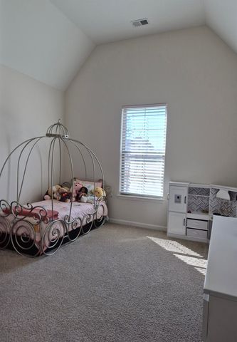 80 SUGALINA VALLEY DR, Oakland, TN 38060