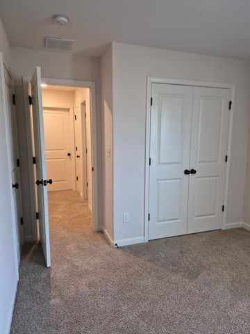 80 SUGALINA VALLEY DR, Oakland, TN 38060