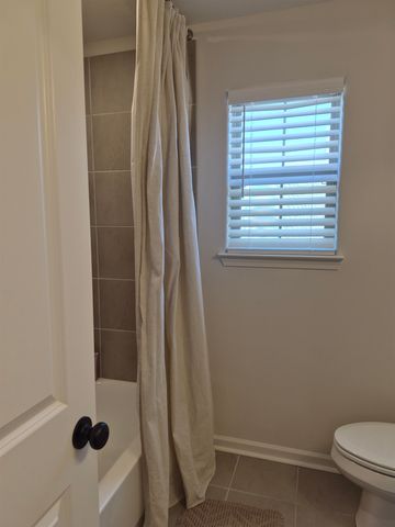 80 SUGALINA VALLEY DR, Oakland, TN 38060