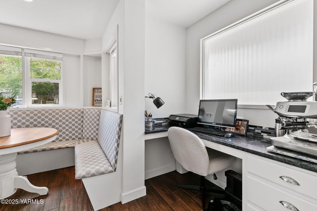 116 N 30th Ave, Yakima, WA 98902