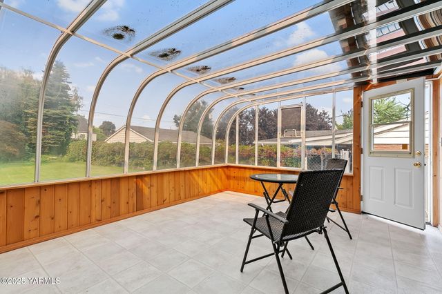 116 N 30th Ave, Yakima, WA 98902