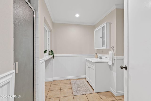 116 N 30th Ave, Yakima, WA 98902