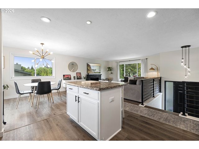 8610 Sw INDIAN HILL Ln, Beaverton, OR 97008