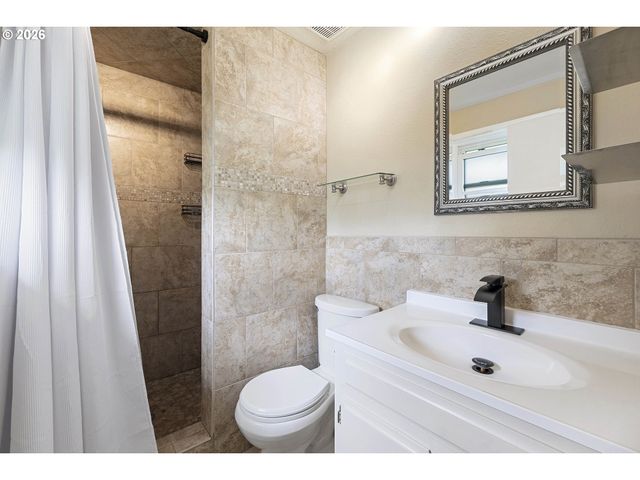 8610 Sw INDIAN HILL Ln, Beaverton, OR 97008