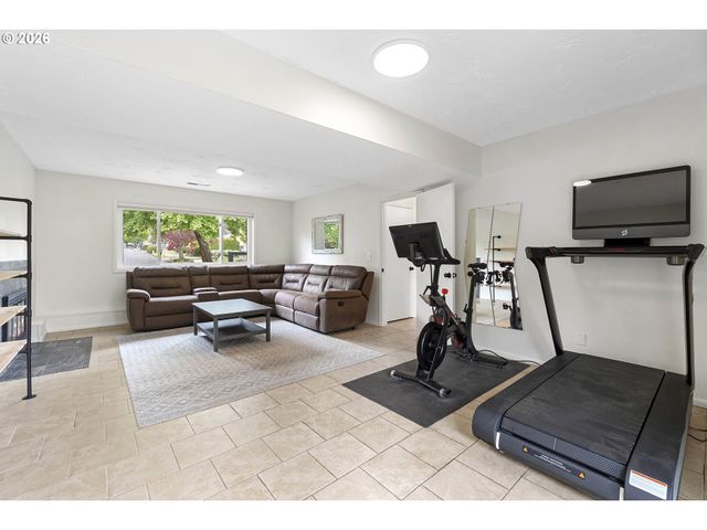 8610 Sw INDIAN HILL Ln, Beaverton, OR 97008