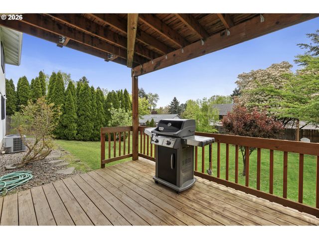 8610 Sw INDIAN HILL Ln, Beaverton, OR 97008