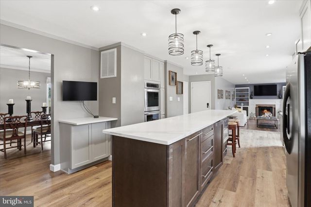 1808 CLOVERMEADOW DR, Vienna, VA 22182