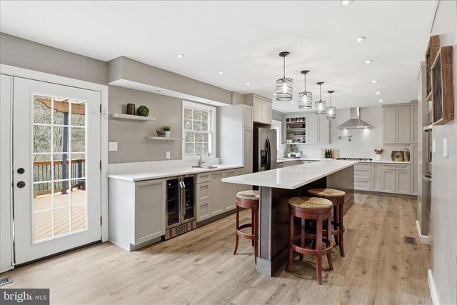 1808 CLOVERMEADOW DR, Vienna, VA 22182